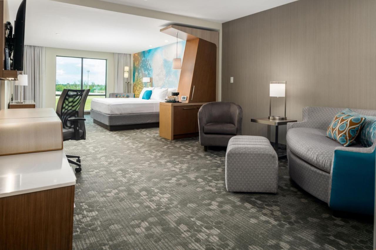 Отель Courtyard By Marriott Houston Northeast Экстерьер фото